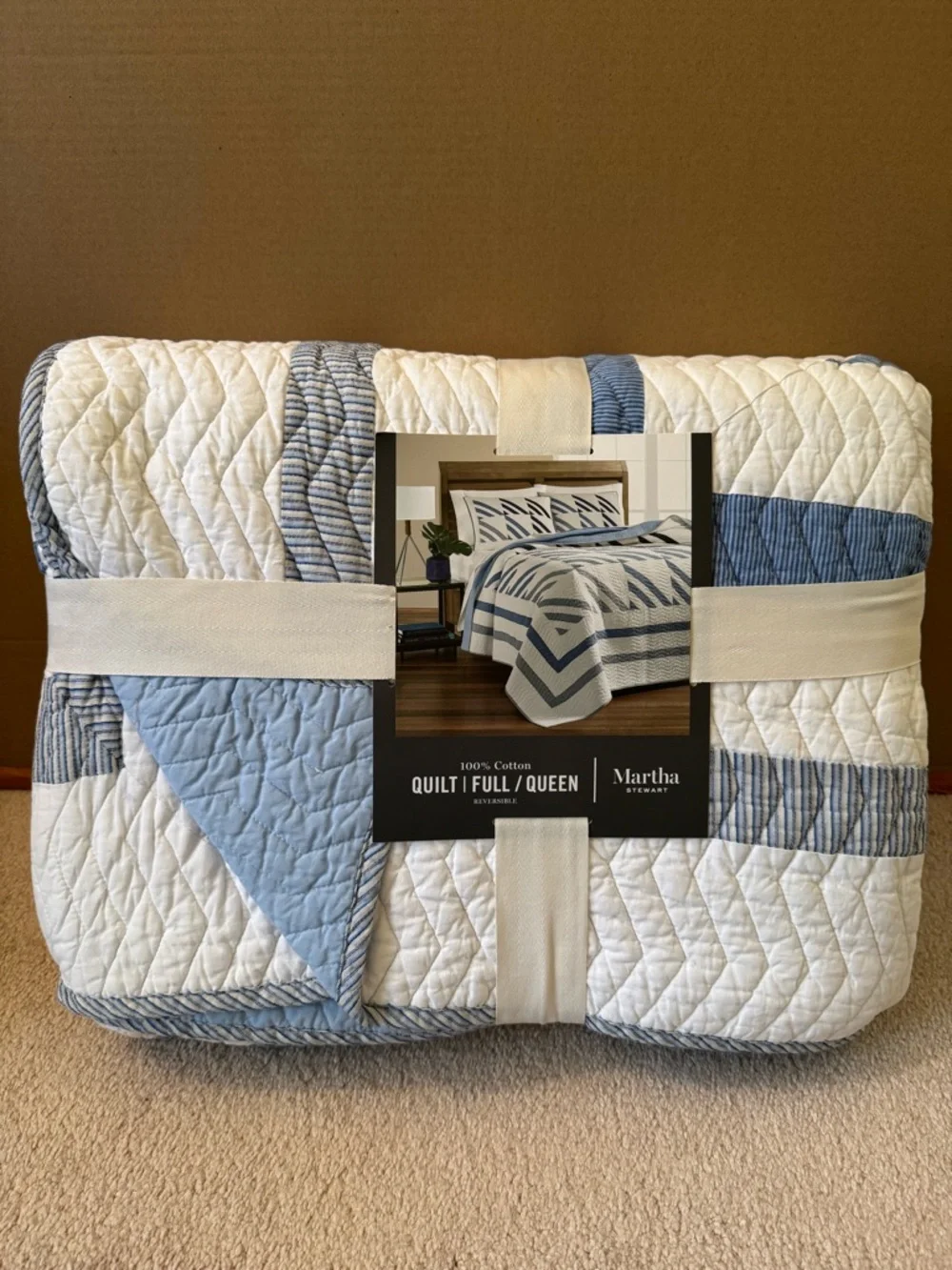 Martha Stewart Cotton Reversible Quilt blanket Full/Queen Blue White Nautical